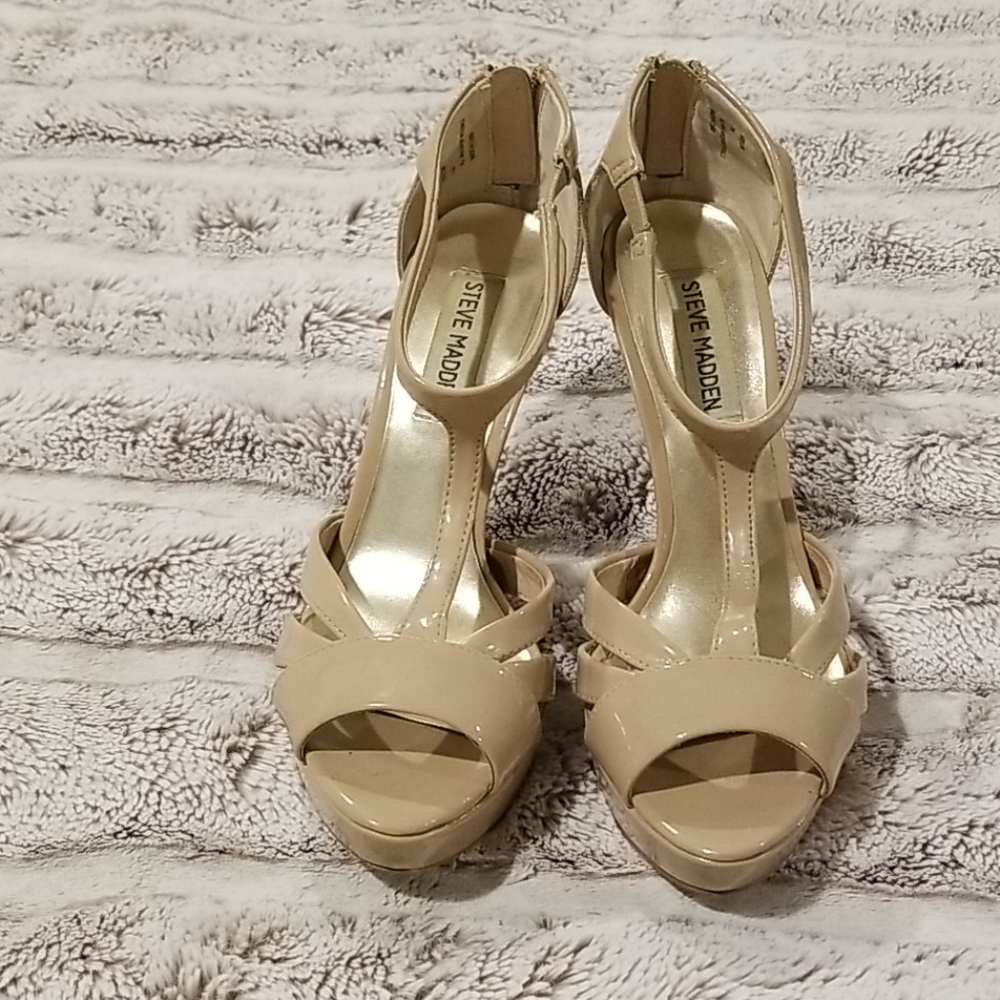 Steve Madden Haylow Heels